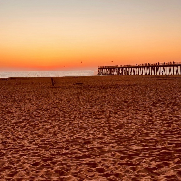 Meet your Posher, Christine. Lover of Brands, ALL things T&Co. & clothing! - Picture 3 of 16